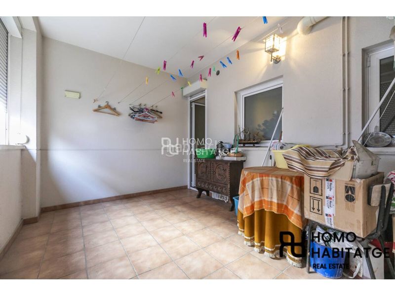 Foto 10af2cce-0070-4a87-9782-10bfc8821221. Casa amb calefacció aparcament a Creu Alta Sabadell