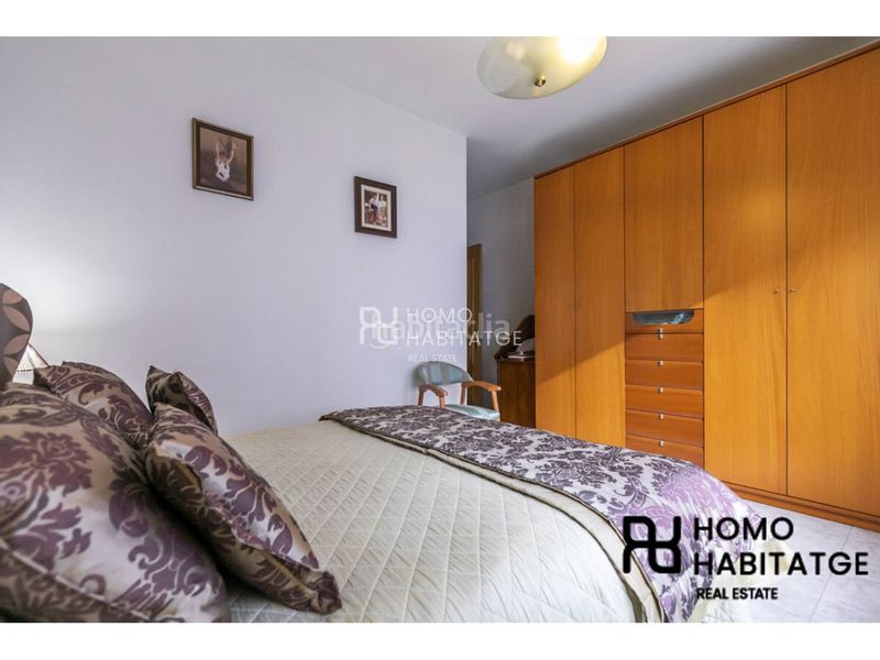 Foto a8ac4015-70bc-4c3b-b36c-e8a7f5ddc5a8. Casa amb calefacció aparcament a Creu Alta Sabadell