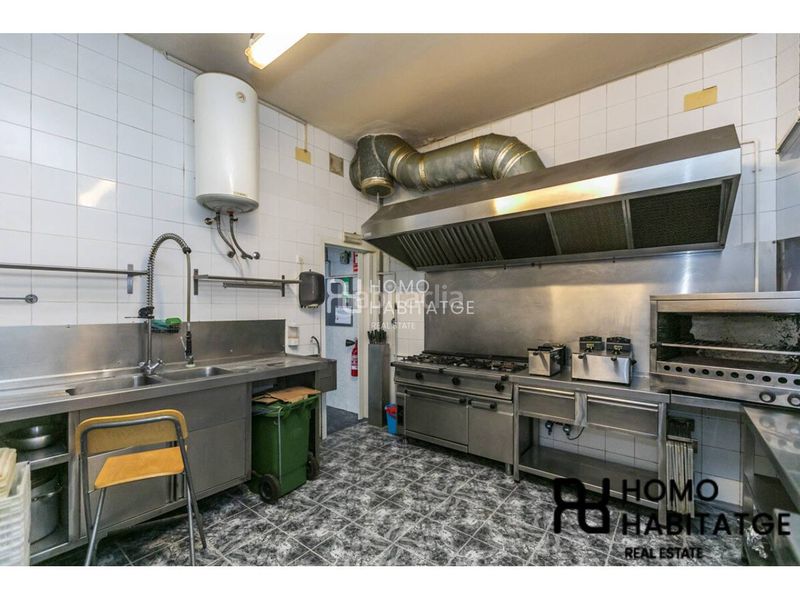Foto c906f7f6-e058-47e2-a26e-6e379365494d. Casa amb calefacció aparcament a Creu Alta Sabadell
