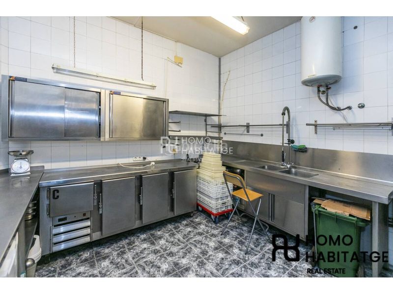 Foto f8fec907-be75-4eb0-9d97-32028c0510ab. Casa amb calefacció aparcament a Creu Alta Sabadell