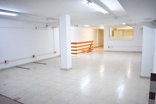 Alquiler Local Comercial  Borrassa. Local comercial con calefacción y aire acondicionado