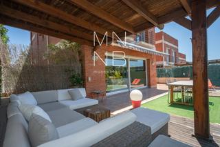 Chalet in Centre. Casa unifamiliar con vistas y comunidad