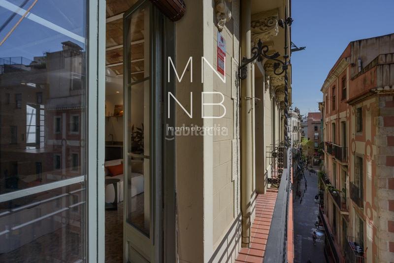 Foto 6347b152-c28f-47dc-8bdb-51184ebebf50. Piso  completamente reformado se encuentra en una finca señorial de 1854 en Barcelona