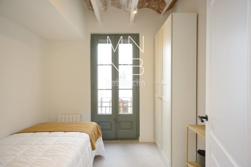 Foto 8eb96e3a-ced7-4903-95de-6eab98ecaf87. Piso  completamente reformado se encuentra en una finca señorial de 1854 en Barcelona
