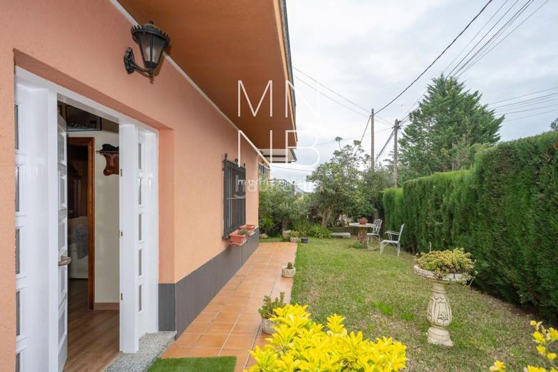 Foto 0a3fd38a-a4b0-41f0-9318-f3efcdc201f3. Chalet con riscaldamento parcheggio piscina in Urbanitzacions Mataró