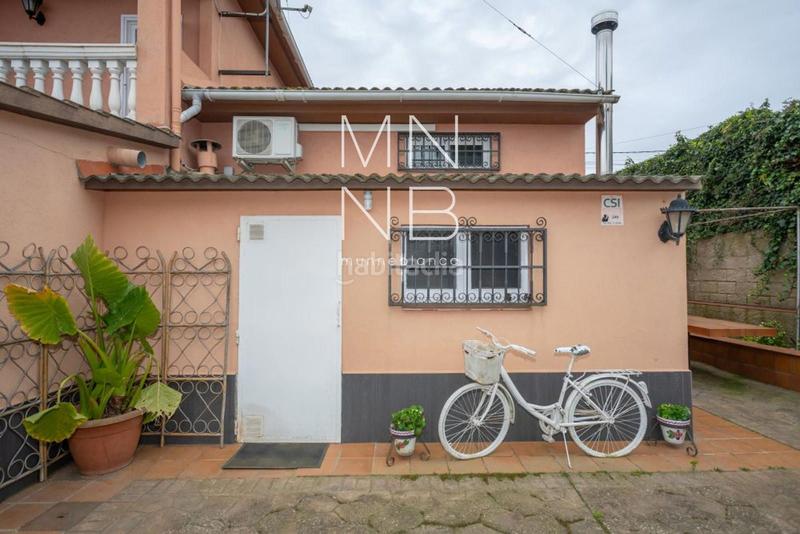 Foto 248199dc-b378-4a96-82fd-889ea6bc54b0. Chalet con riscaldamento parcheggio piscina in Urbanitzacions Mataró