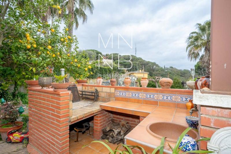 Foto 5bfe56cc-96cf-4cb8-9f13-eb88f3fd1f4c. Chalet con riscaldamento parcheggio piscina in Urbanitzacions Mataró