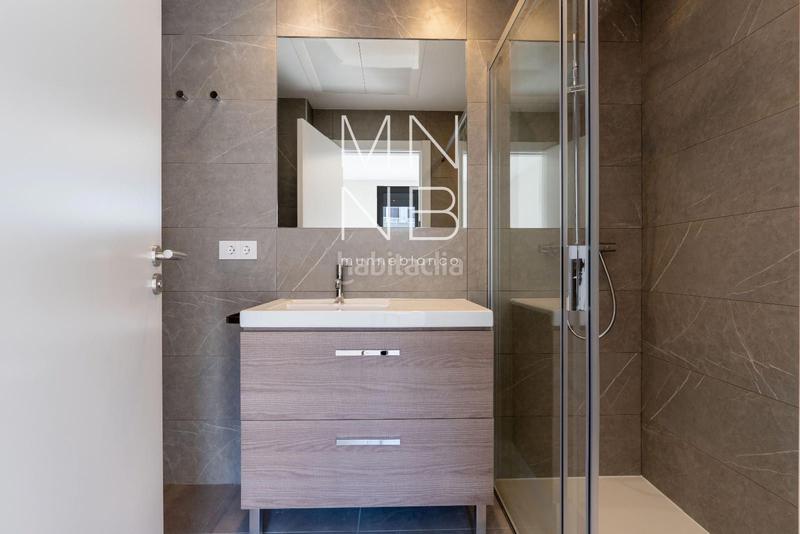 Foto 619cf21d-dc57-4bf1-aa62-43d8a73f7614. Appartamento con riscaldamento parcheggio in Población de Arroyo