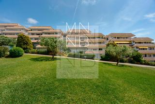Appartement à El Balís - Can Calella. Piso en la comunidad de los aries