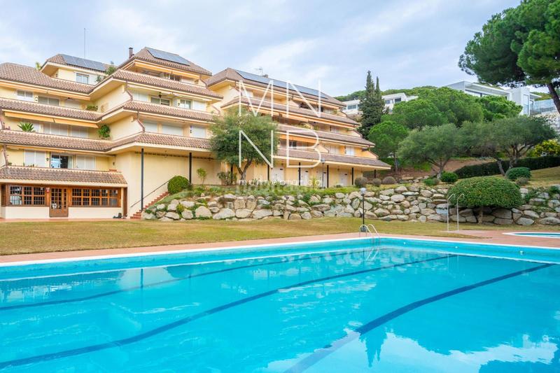 Foto 96591f0e-d6ed-4525-890e-166c348593a7. Àtic amb calefacció aparcament piscina a El Balís - Can Calella Sant Vicenç de Montalt