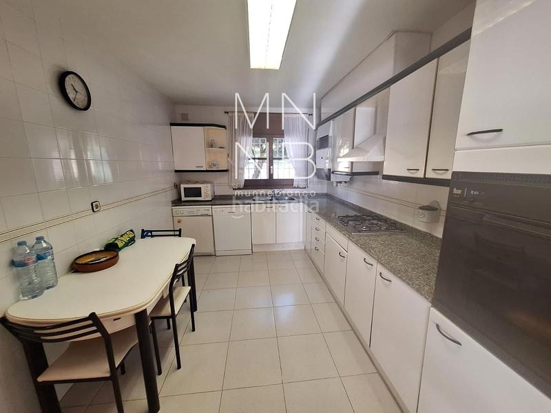 Foto f05b3a95-244b-4d27-b37d-b8c4de1e01ab. Casa a schiera con riscaldamento parcheggio piscina in Sant Andreu de Llavaneres