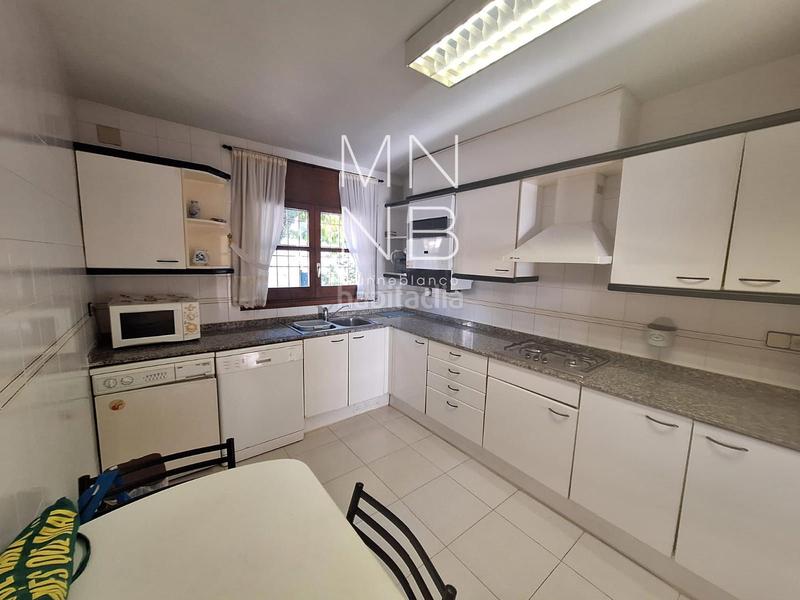 Foto f960b04f-2691-4495-93f8-8ab5f57942f2. Casa a schiera con riscaldamento parcheggio piscina in Sant Andreu de Llavaneres