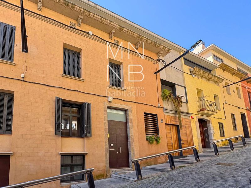 Foto e5c870e1-0ae0-4aac-bfac-535e2f5546b2. Casa adossada amb calefacció aparcament a Centre Mataró