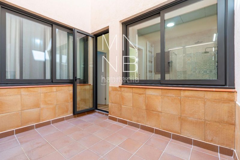 Foto eb2d88ca-65f7-4f1e-b38a-0f85b947697e. Casa adossada amb calefacció aparcament a Centre Mataró