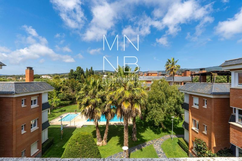 Foto a6ff9f1f-6fe4-46d7-8a7f-411d7d0389d8. Àtic amb calefacció aparcament piscina a Can Sans Sant Andreu de Llavaneres