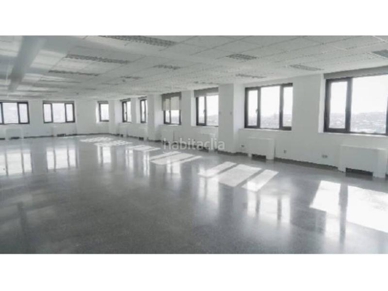 Foto c4cd9cb6-a611-4045-aae2-2168ebc15a13. Alquiler oficina  en alquiler en cim vallés en Santa Perpètua de Mogoda