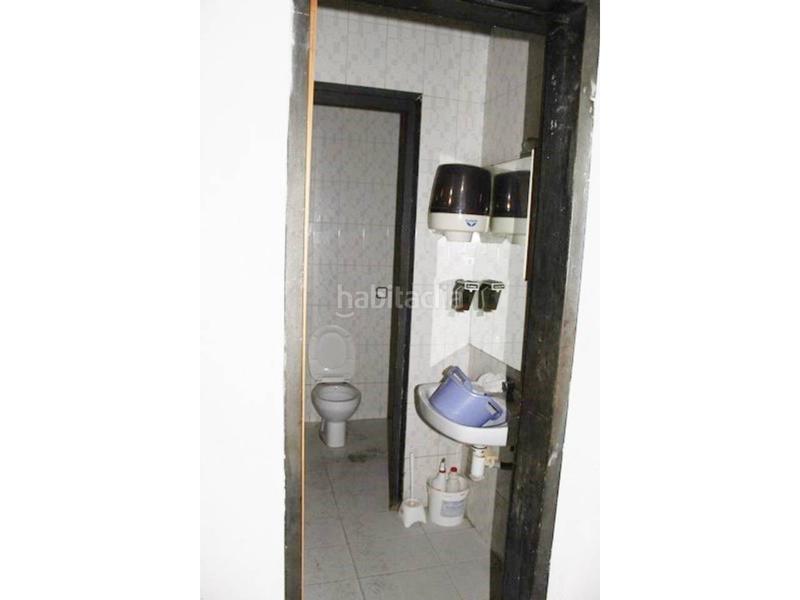 Foto 6d2e8f2e-a6da-419f-a680-e2a8afa9a8c7. Local comercial a Ca n'Oriac Sabadell