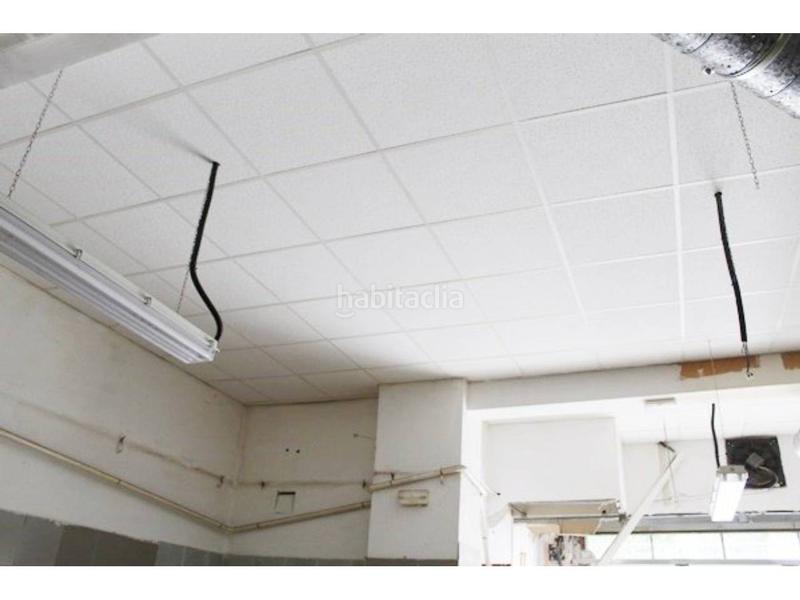 Foto 8d0fb2c7-ff6e-4b7a-b019-473d879d6264. Local comercial a Ca n'Oriac Sabadell