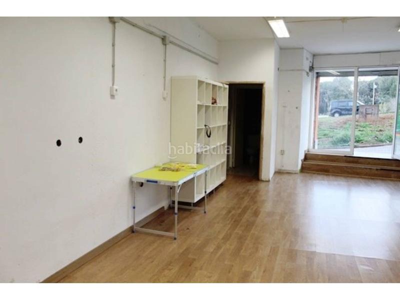Foto 8fb1bdf3-9d2c-4c20-b998-62b00a0c7ac7. Local comercial en begoña 3 en Poble Nou Sabadell