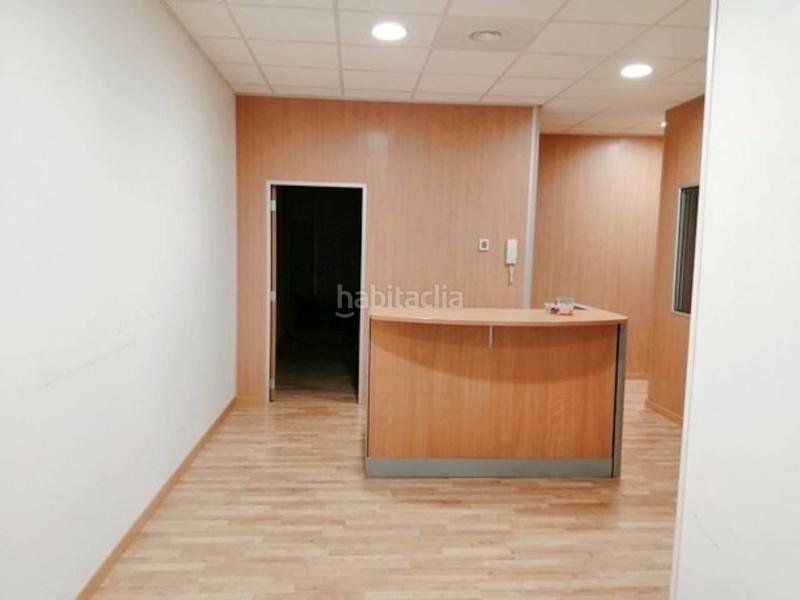 Foto 96e4f4ae-3fd0-46d5-a569-4c64dc37230e. Miete büro mit heizung parking in Santa Perpètua de Mogoda