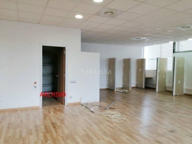 Foto 5cd70822-95b6-4312-9589-59606224cd23. Affitto ufficio in montsia 13 in Santa Perpètua de Mogoda