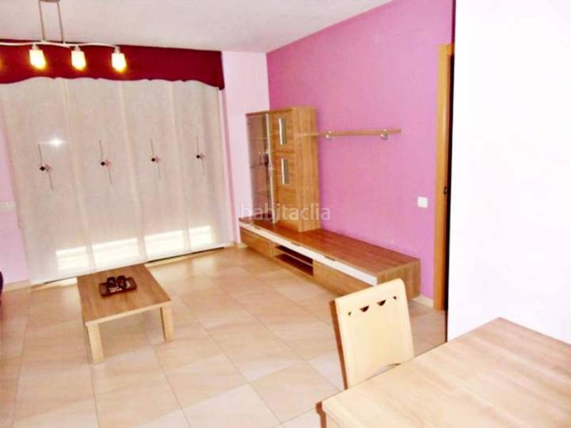Foto 44893f47-7c6f-4e02-b665-23c8ca464d8b. Piso venta de piso con piscina comunitaria en Polinyà