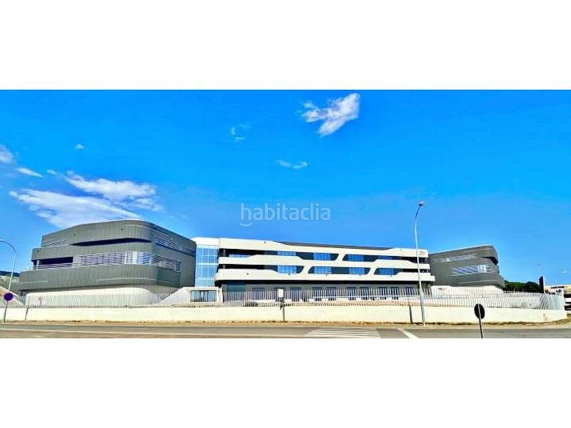 Foto 31678357-c706-468d-9e87-c514b91c1837. Rent industrial building in calle casal de santa coloma 1 in Barberà del Vallès