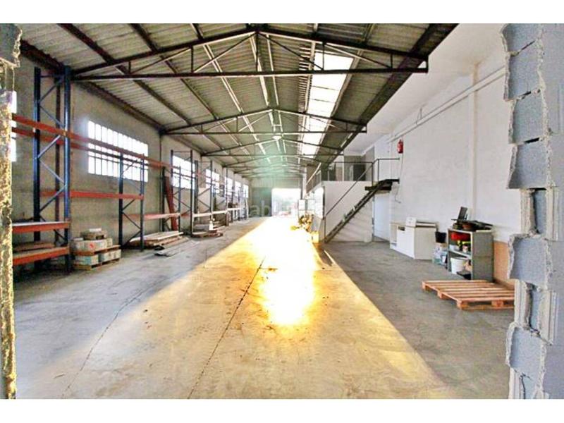 Foto 01e830d7-62b4-4560-90bc-5b59f2ccf06b. Nau industrial a Polinyà