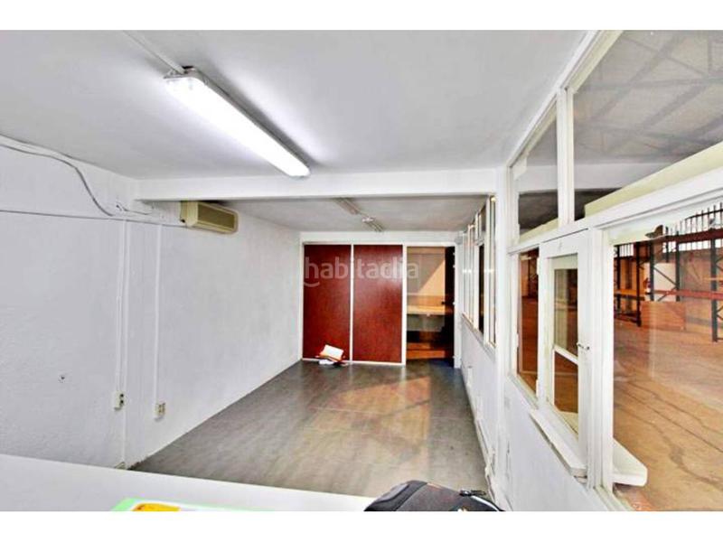 Foto 6cd0703a-77fa-4297-853c-da15755b47bc. Nau industrial a Polinyà