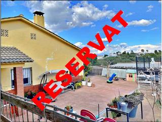 Chalet  Can fargues. Casa en venta a 4 vientos con piscina en sentmenat. can fargues