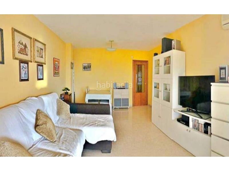 Foto 36d2b0e2-fb81-4f2a-8680-c9cee6bb7da8. Ático venta de àtico en Nucli Antic Cunit