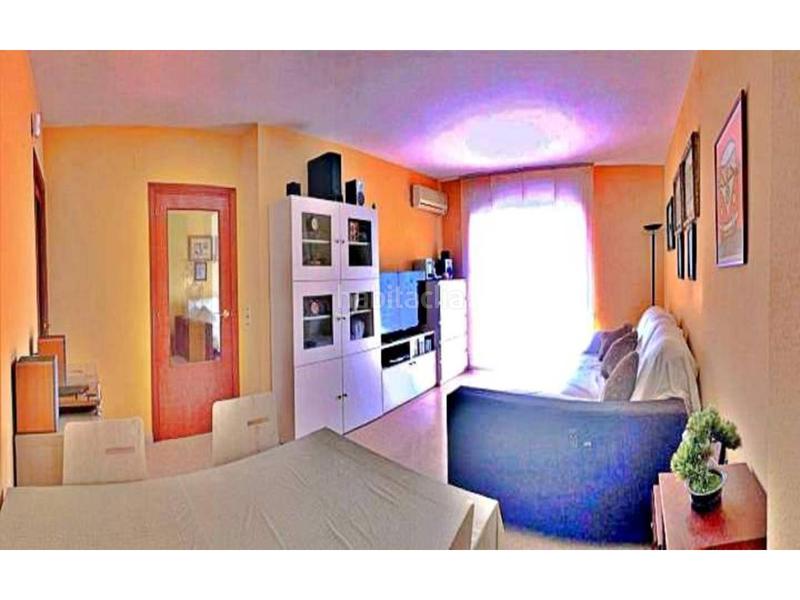 Foto 8b18812d-7b68-4706-883e-5be6f2653f85. Ático venta de àtico en Nucli Antic Cunit