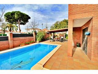 Casa  Bonavista. Venta de casa en polinyà pg de lesglesia