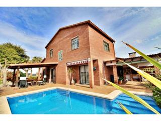 Maison  Bonavista. Venta de casa en polinyà pg de lesglesia