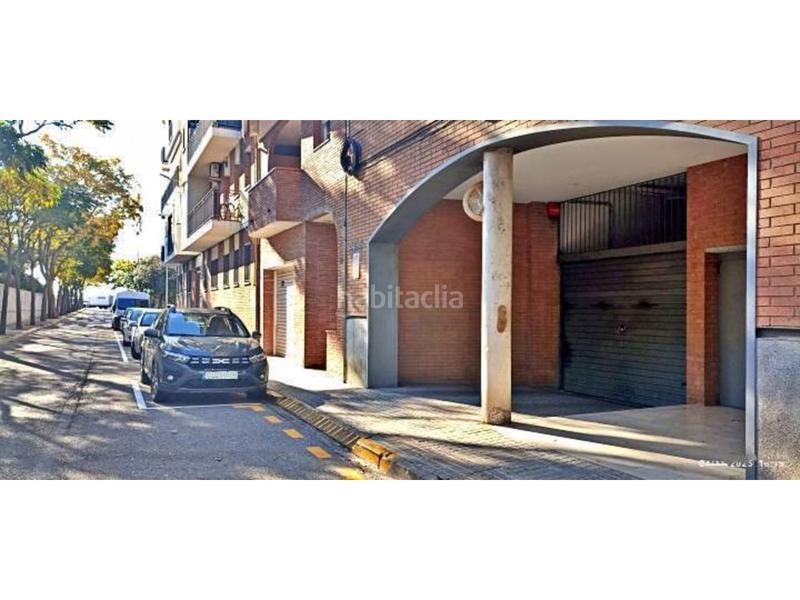 Foto 20c6fdca-97f6-4c89-9ed7-3bcdfaf2c1ff. Autoparkplatz in Polinyà