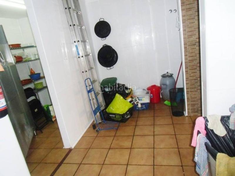 Foto 97ba6244-1e01-4010-86f2-642a59b56e08. Local commercial dans rafael de casanova 9 dans Polinyà