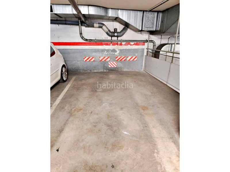 Foto 9d60e54d-1bb5-460a-9a83-8a9a78fef2f2. Aparcament cotxe a avenida sentmenat 56 a Polinyà