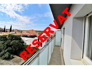 Flat in Llagosta (La). Venda de pis de 4 habitacions a la llagosta