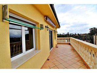 Casa  Calle can fargues. Casa en venda a sentmenat