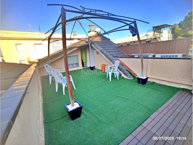 Foto 2b215c63-e96f-45b3-a601-e65dde6308cb. Àtic a avenida mediterrani 12 a Can Toni Cunit