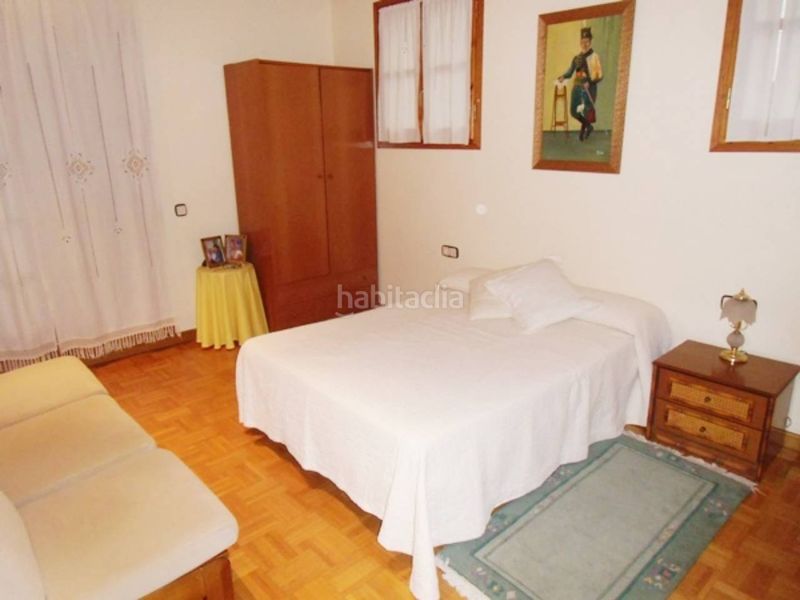 Foto 2c3b683d-e357-47ab-8bb9-6573615475f5. Casa amb calefacció aparcament a Polinyà