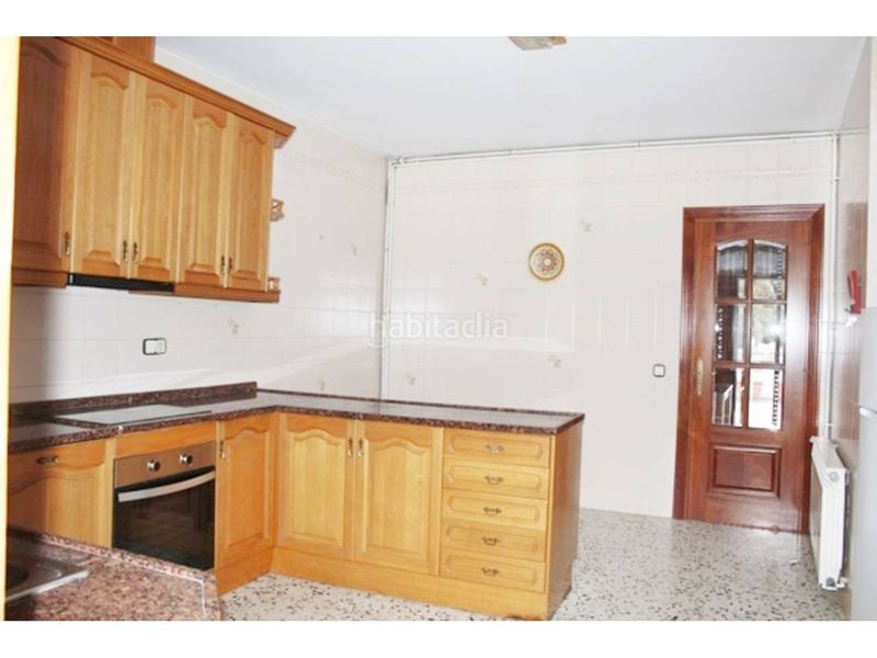 Foto 947f1833-674f-414a-a122-27d5273680dc. Casa amb calefacció aparcament a Polinyà