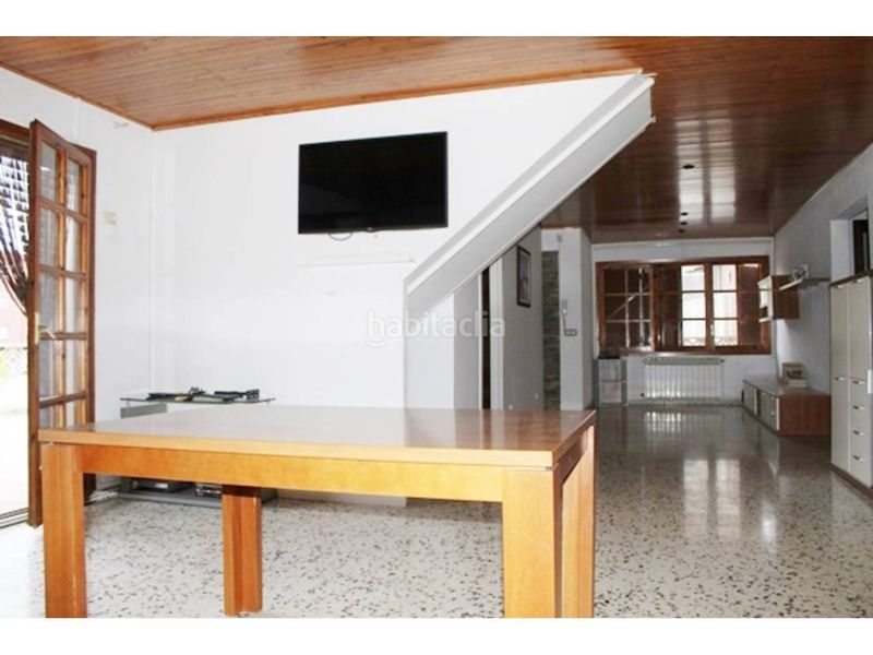 Foto f7bd40b7-a69c-47ac-8510-4bfbe08fd311. Casa amb calefacció aparcament a Polinyà