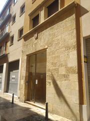 Aparcament cotxe a Carrer d'en vilar 12. Pk en el corazón de reus, no de más vueltas para aparcar