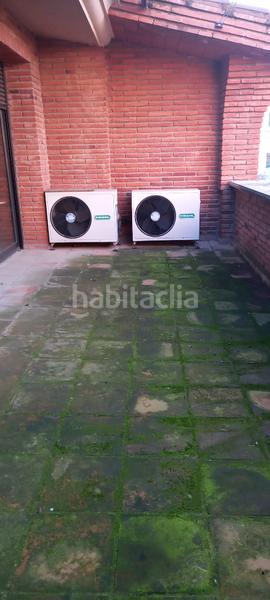 Foto 997dbf78-c94c-46da-8f9b-9cb9dd7fbb58. Semi detached house with fireplace heating parking in Reus