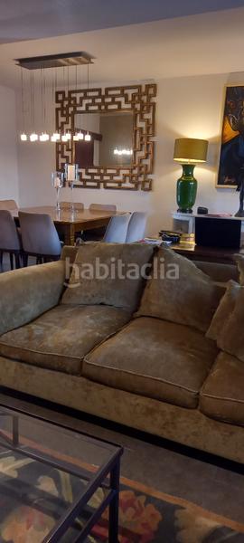 Foto fffd1b31-cf97-406c-8ec5-d2880136c67e. Semi detached house with fireplace heating parking in Reus