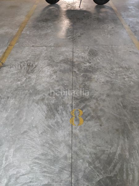 Foto 4dfd1704-99e5-4fa6-92d9-d9f779b65307. Aparcament cotxe a carrer de balmes 49 a Centre Reus