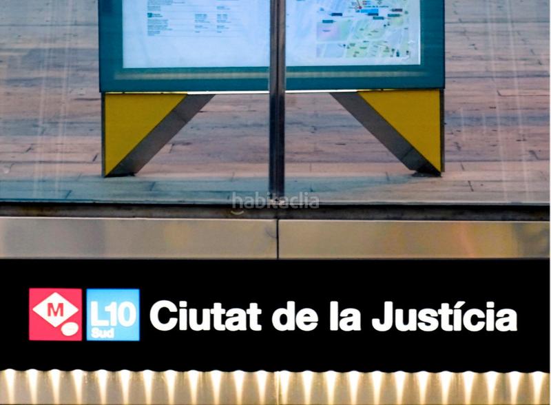 Foto ae10e22f-8d70-4109-a6e8-aa1273341754. Appartamento in carrer de la mineria 1 in La Marina del Port Barcelona