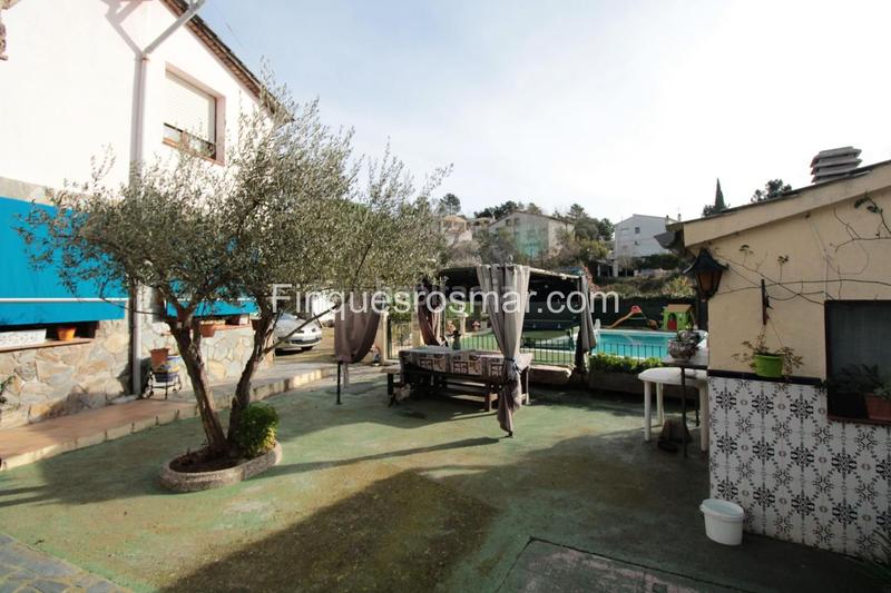 Foto 7a51df4a-0889-49a1-891d-129b32002ee0. Casa amb aparcament piscina a Aiguaviva Parc Vidreres
