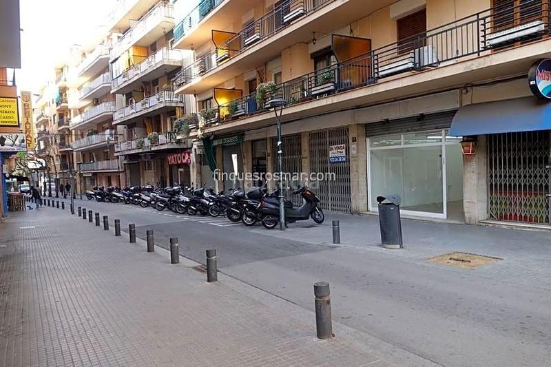 Foto a35364f3-9dae-4d37-a44d-46c28868aba0. Local comercial a Centre Lloret de Mar